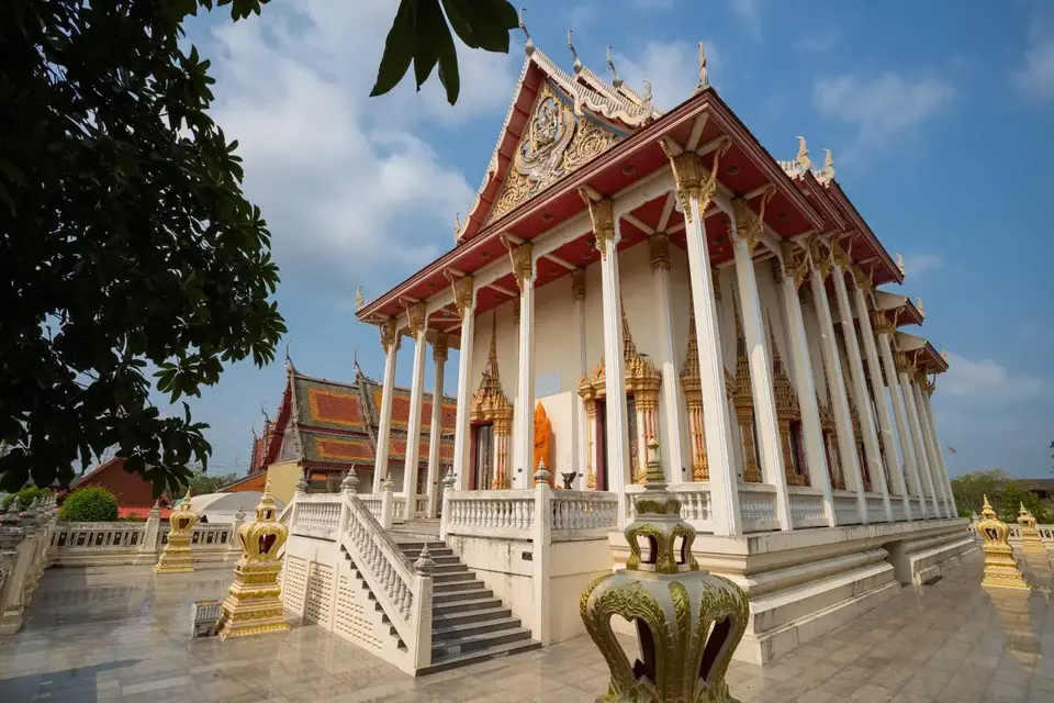 วัดกลางบางพระ