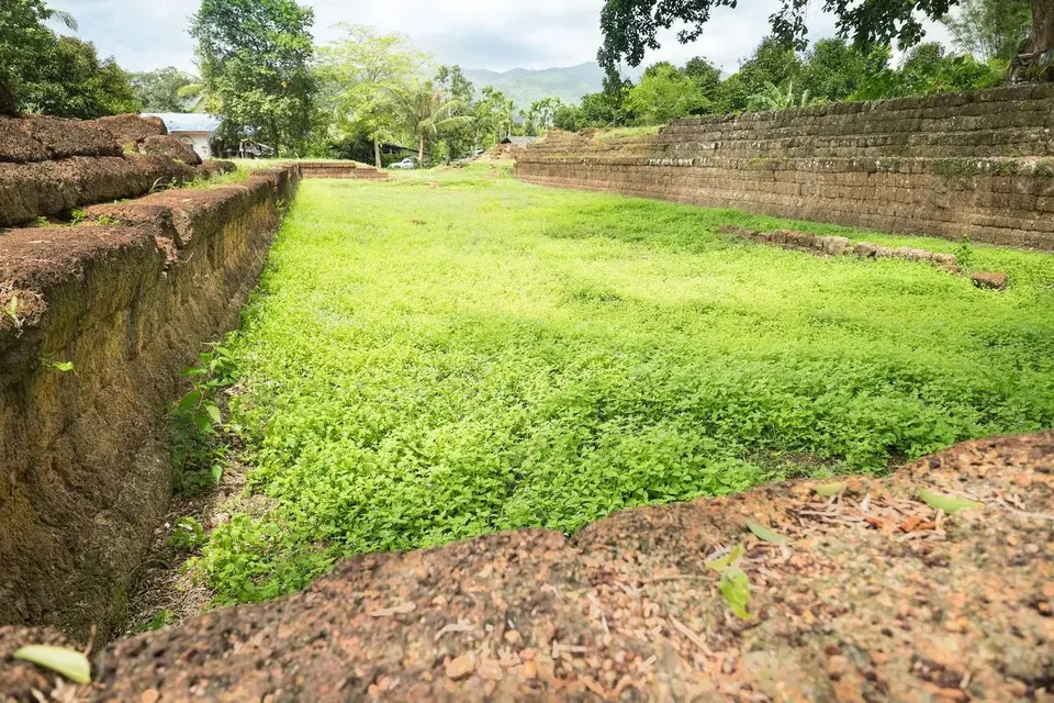 โบราณสถานเมืองเพนียด