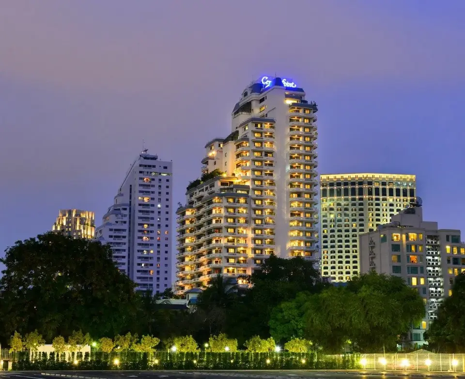 โรงแรมเซนเตอร์พอยต์ สุขุมวิท 10