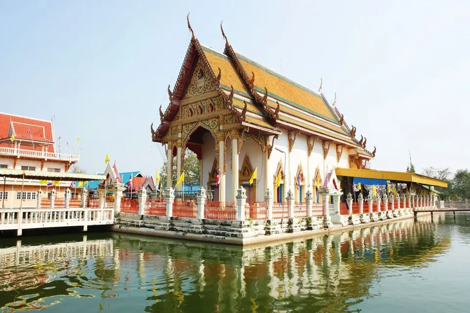วัดพิชัยนาวาส (วัดบ้านเชี่ยน)
